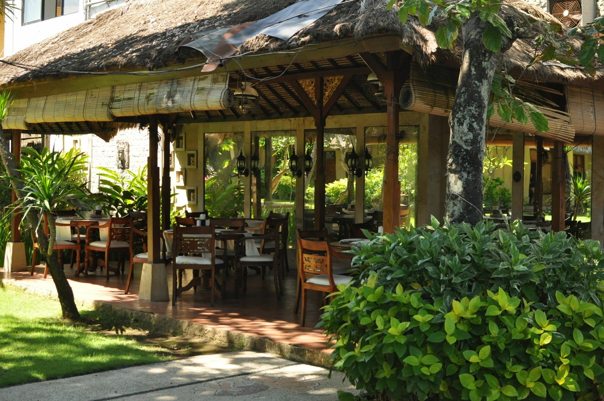 The Sari Beach Legian Exterior foto
